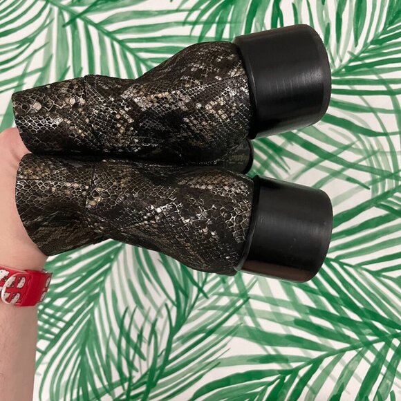 Vionic Kamryn Snake Boa Nubuck Metallic Leather Ankle Boots Size 10 - Picture 7 of 8